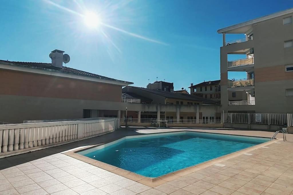 Charmant 2P, Piscine, Clim, A 5 Min De La Plage Vallauris Exteriér fotografie